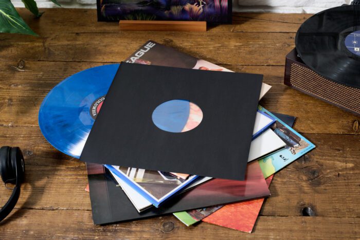 12" Paper Inner Record Sleeves with HDPE Bag lining - Pack of 25 Sleeves - Black - Image 7